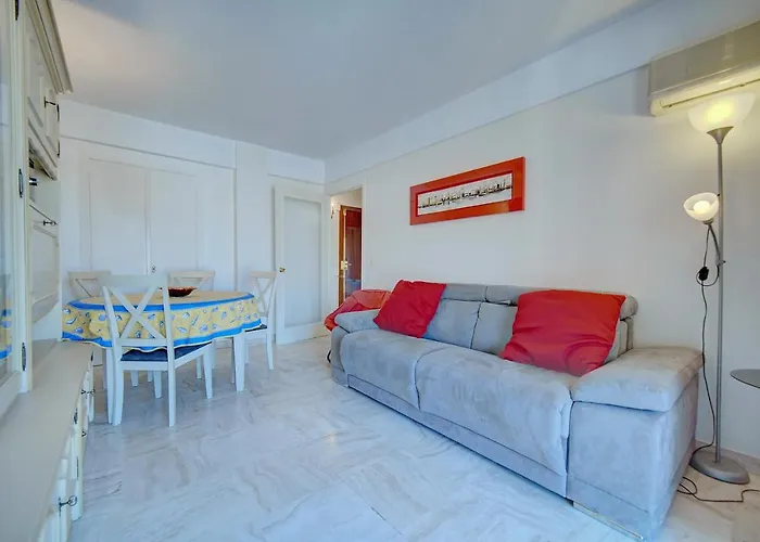 2 Room In Center Very Comfortable With Wi Fi Lägenhet