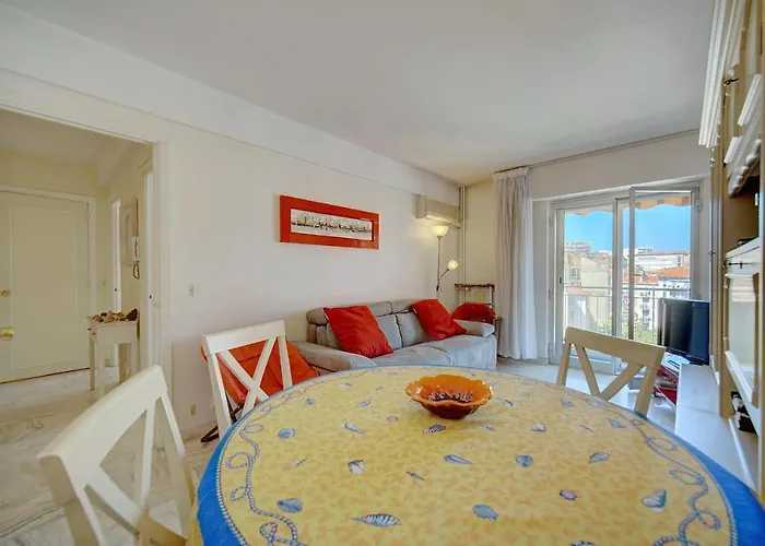 2 Room In Center Very Comfortable With Wi Fi Lägenhet Cannes