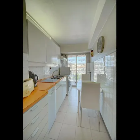 2 In Center Very Comfortable With Wi Fi Cannes
